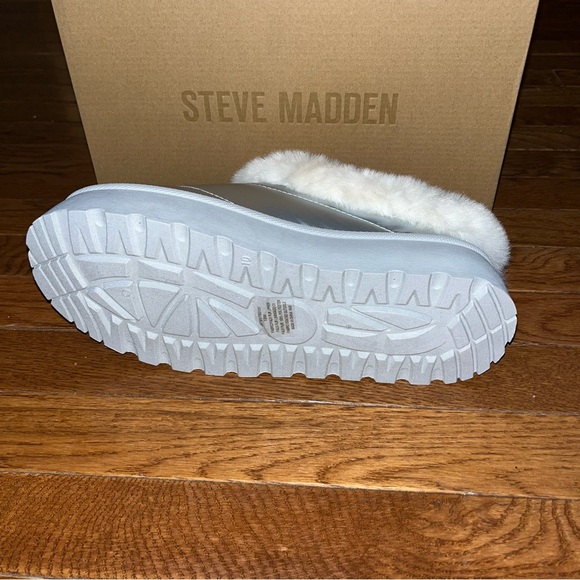 Steve Madden Unite Faux Fur Platform Clogs Metallic Silver & White Women’s 10 - Picture 11 of 14